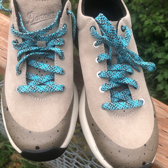 Danner 🆕 size 7.5 M 3” Caprine Low Suede Plaza Taupe athletic shoe - Picture 4 of 12